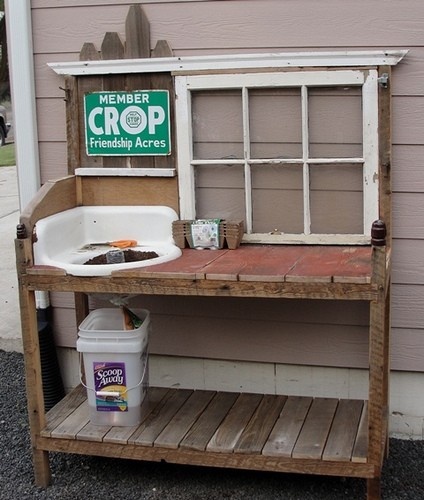 oak wood kitchen tables Pallet Potting Bench with Sink | 424 x 500